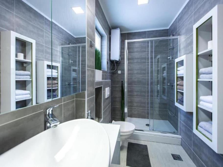 Bleu Villa - Three Bedroom Villa With Balcony And City View Dubrovnik Bagian luar foto